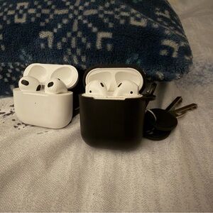 Wireless Earbuds with Charging Case - Black and White